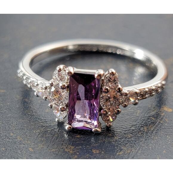 Rhodium Plated Simulated Emerald Ring - Elegant Open Design - Size 9 - Picture 1 of 12